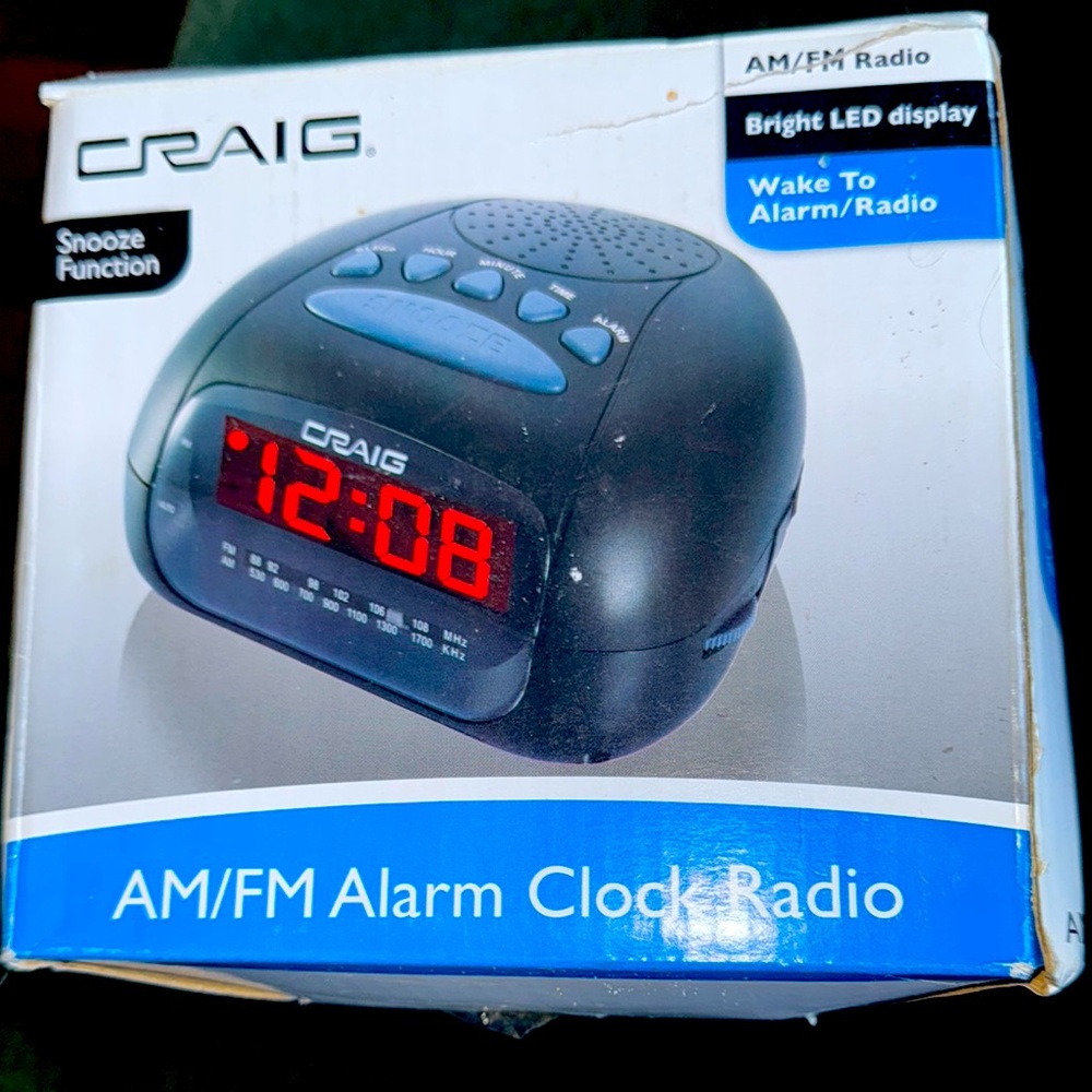 Craig Black AM/FM Alarm Clock Radio with LED Display